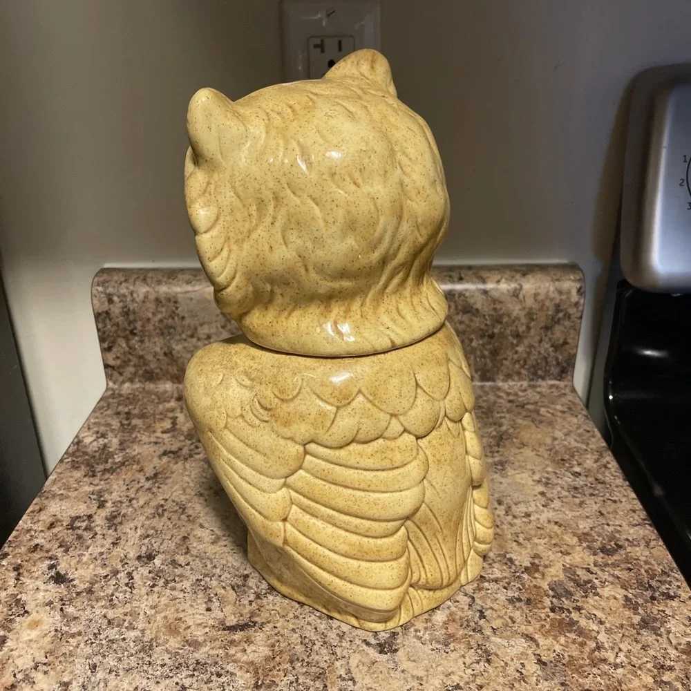 Shawnee Pottery Vtg Yellow Winking Owl 11.5